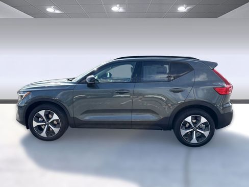 New 2026 Volvo XC40 B5 Plus w/ Protection Package Premier image 2