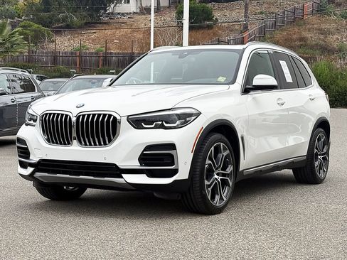 Used 2023 BMW X5 sDrive40i w/ Climate Comfort Package RWD image 3