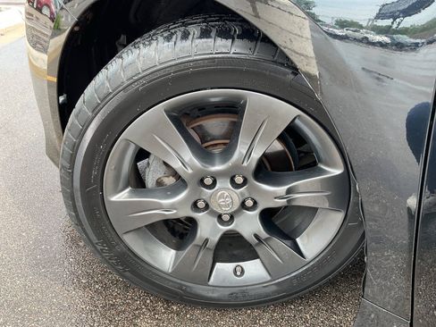 Used 2015 Toyota Sienna SE FWD image 47