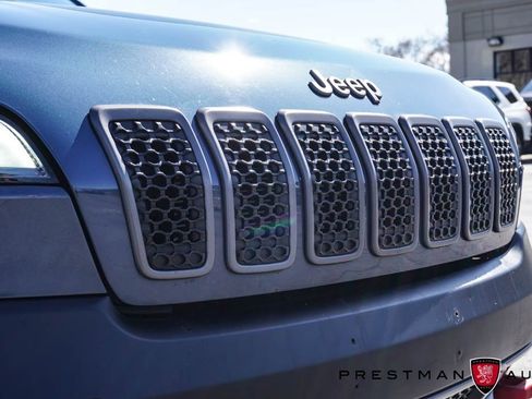 Used 2019 Jeep Cherokee Trailhawk w/ Cold Weather Group image 14