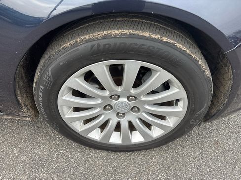 Used 2013 Buick Regal Premium image 25