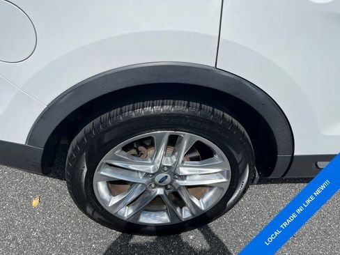Used 2016 Ford Explorer XLT w/ Equipment Group 202A FWD image 24
