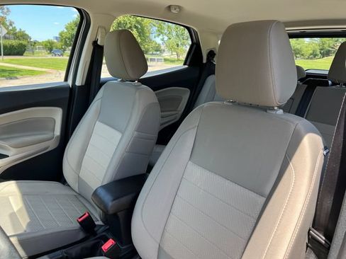 Certified 2019 Ford EcoSport S AWD/4WD image 17