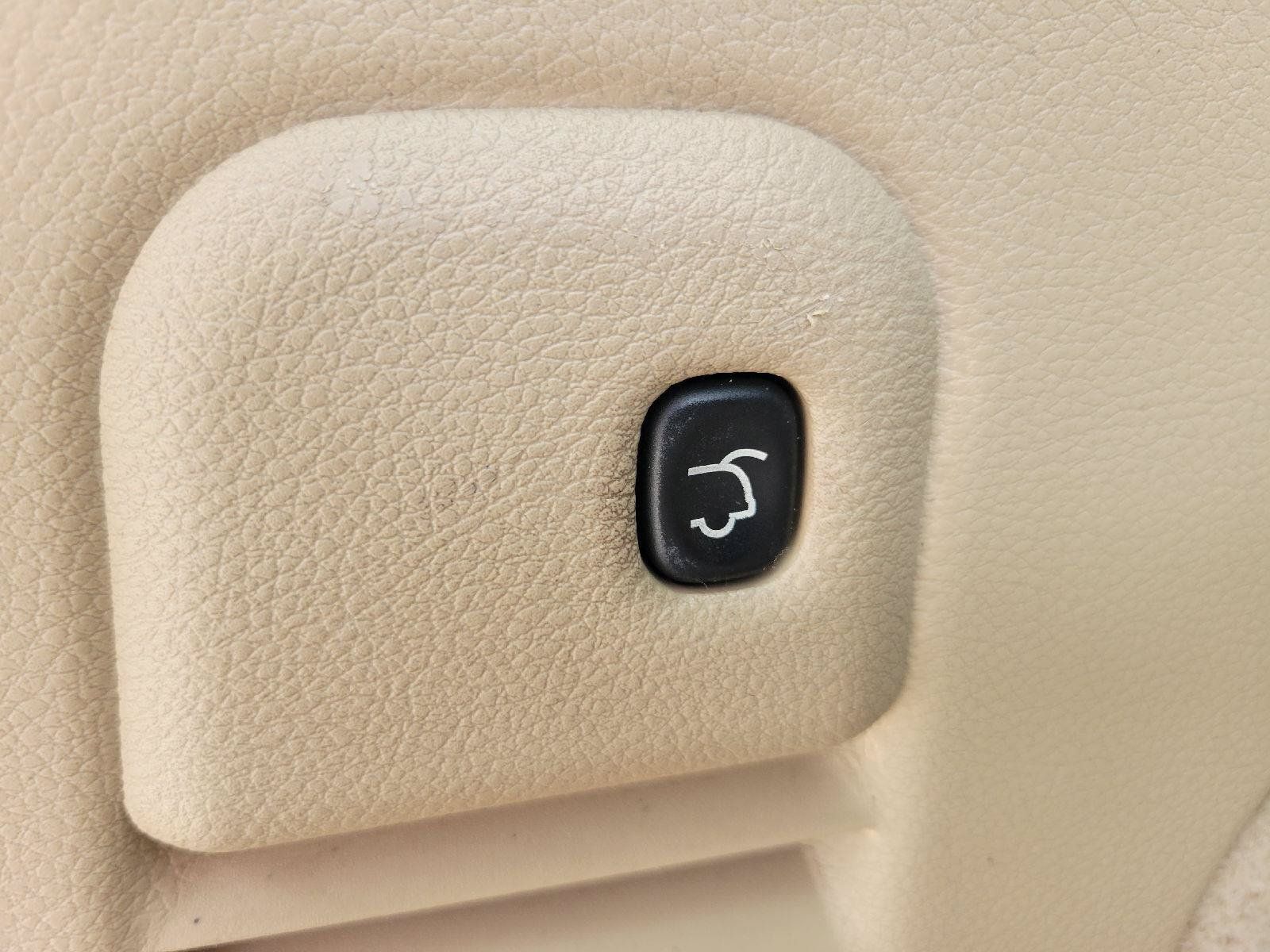 Used 2014 Jeep Grand Cherokee Overland AWD/4WD image 33