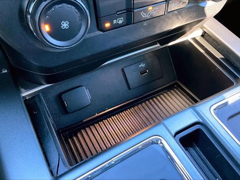 Used 2016 Ford F150 XLT w/ Equipment Group 301A Mid image 32