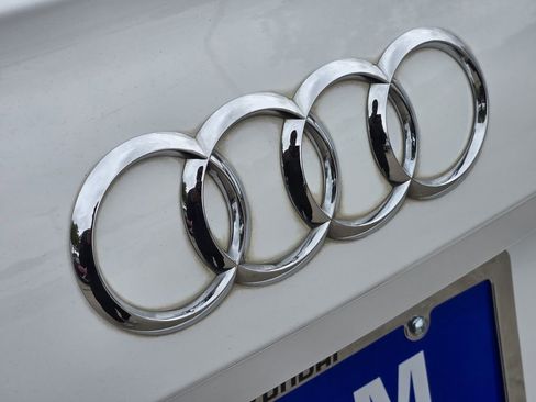 Used 2018 Audi Q5 2.0T Premium image 12