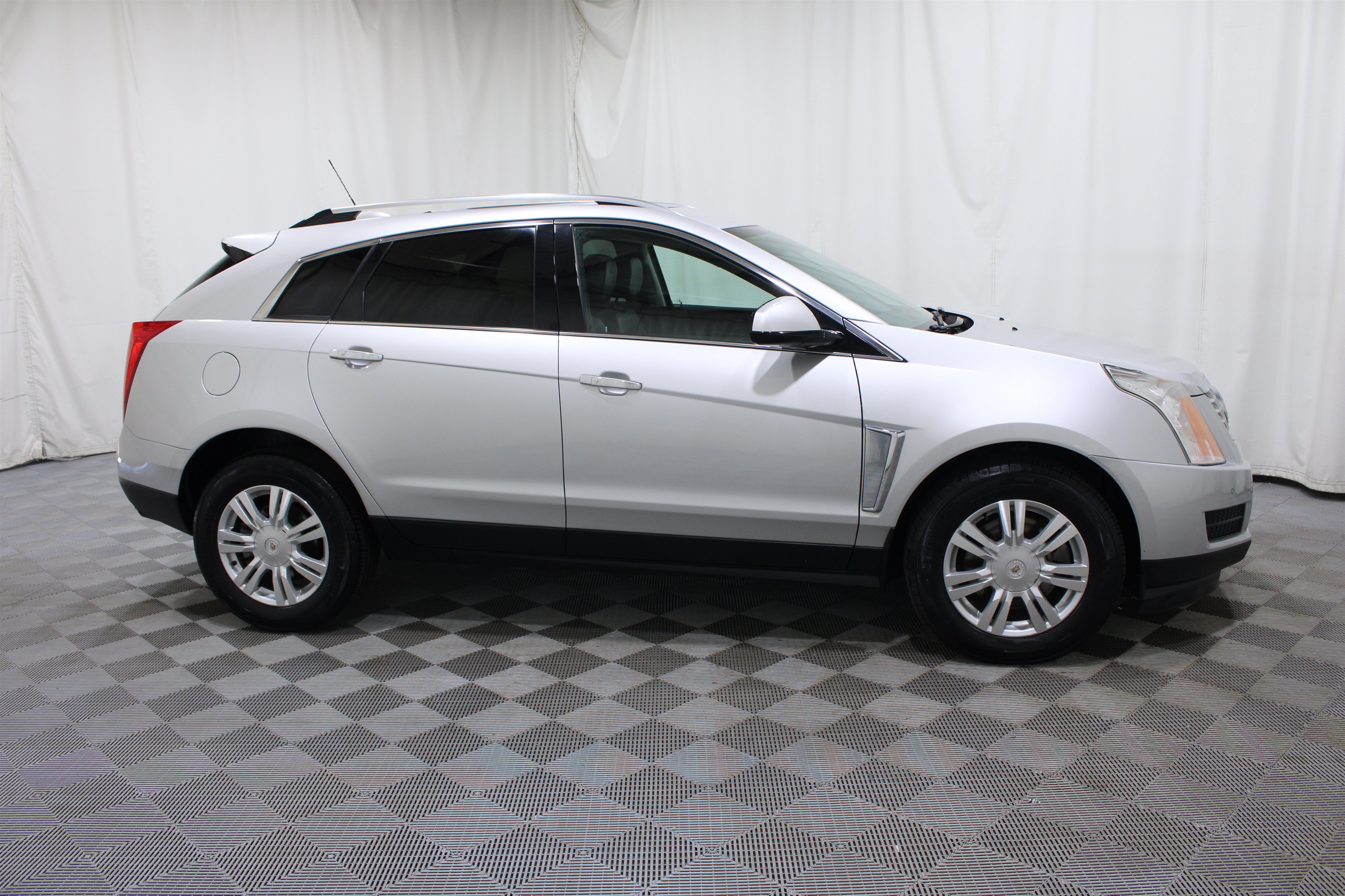 Used 2016 Cadillac SRX Luxury AWD/4WD image 30