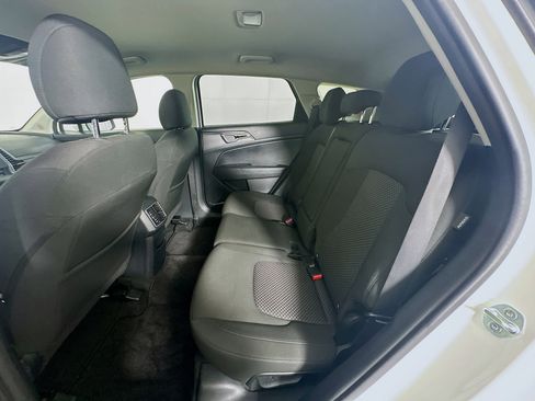 Used 2024 Kia Sportage LX image 27