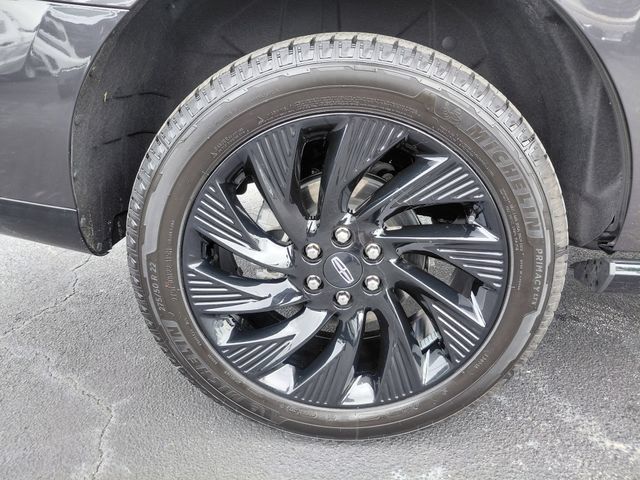 Used 2026 Lincoln Navigator Reserve w/ Jet Appearance Package AWD/4WD image 9