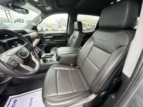 Used 2024 GMC Sierra 1500 Denali w/ Technology Package AWD/4WD image 11
