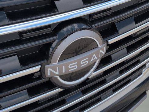 New 2026 Nissan Rogue Platinum image 5