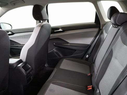 Used 2022 Volkswagen Taos S image 26