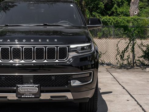 Used 2022 Jeep Wagoneer Series III w/ Premium Group I image 63