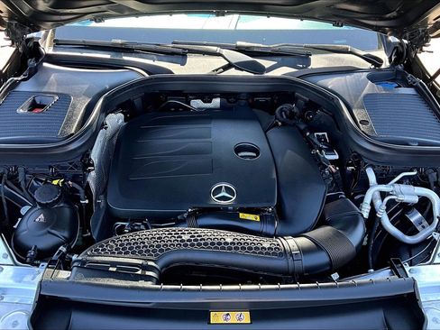 Used 2022 Mercedes-Benz GLC 300 image 9