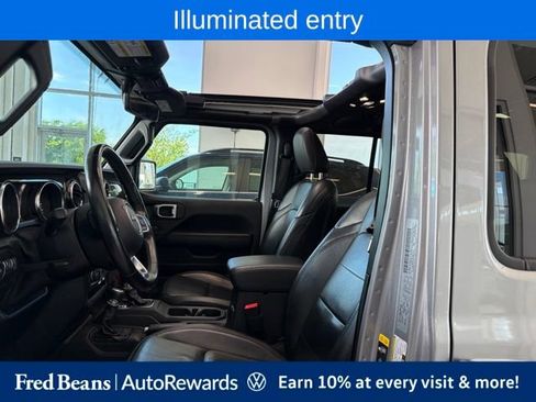 Used 2020 Jeep Wrangler Unlimited Sahara AWD/4WD image 19