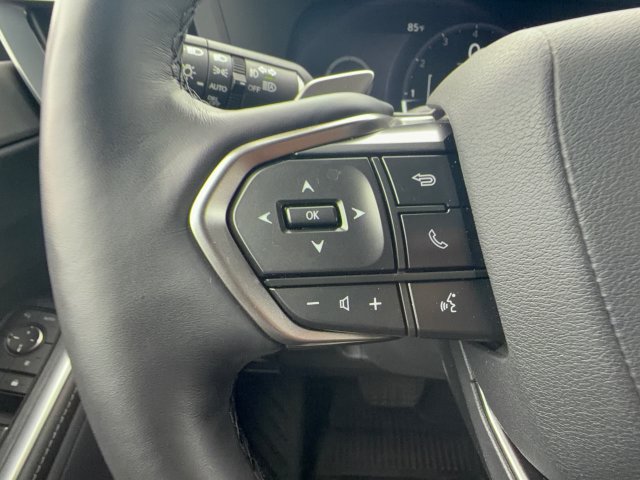 Used 2025 Lexus GX 550 w/ Accessory Package (2T) AWD/4WD image 17