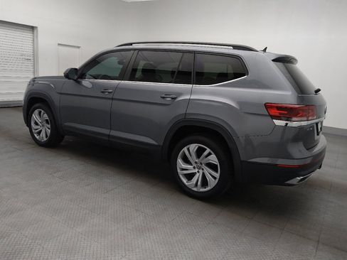 Used 2022 Volkswagen Atlas SE image 3