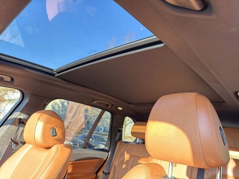 Used 2022 BMW X5 xDrive40i w/ Premium Package image 4