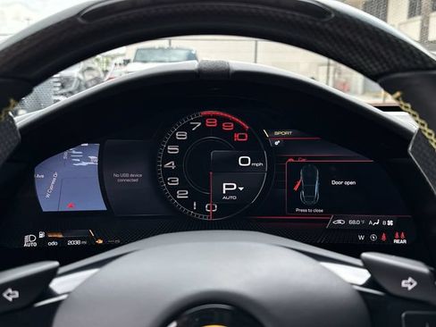 Used 2023 Ferrari Roma RWD image 23