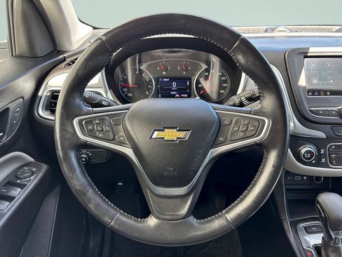 Used 2022 Chevrolet Equinox LT AWD/4WD image 18
