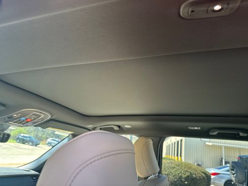 New 2026 Jeep Grand Cherokee Limited w/ Limited Altitude Package image 22