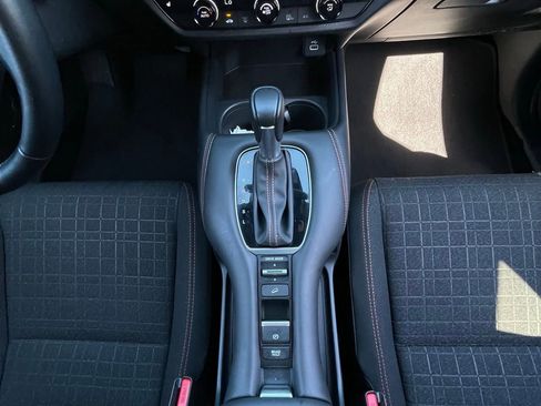 Used 2025 Honda HR-V Sport image 19