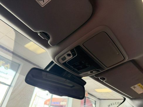 Used 2018 Honda Pilot Elite image 67