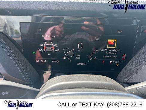 Used 2025 GMC Yukon XL Denali AWD/4WD image 14