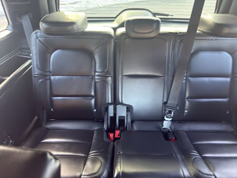 Used 2021 Lincoln Navigator Reserve image 25