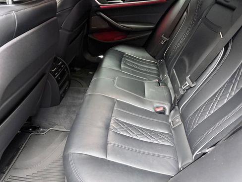 Used 2020 BMW M550i xDrive AWD/4WD image 13