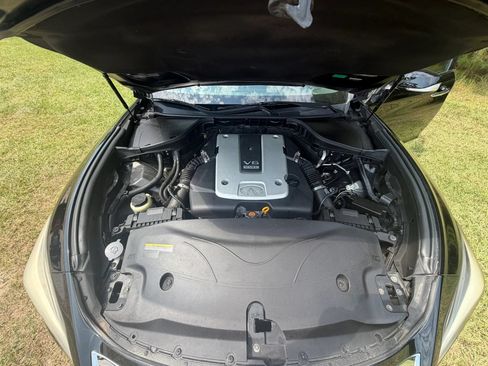 Used 2015 INFINITI Q70 3.7 RWD image 19