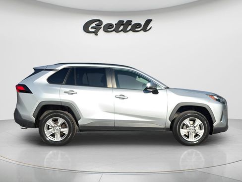 Used 2023 Toyota RAV4 XLE w/ Convenience Package FWD image 4