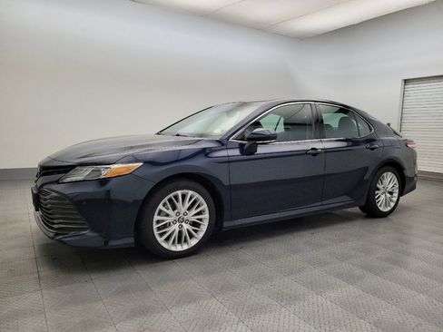 Used 2018 Toyota Camry XLE w/ Audio Package image 2