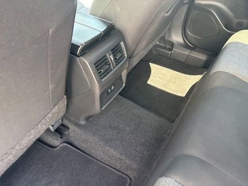 Used 2023 Nissan Rogue SV FWD image 30
