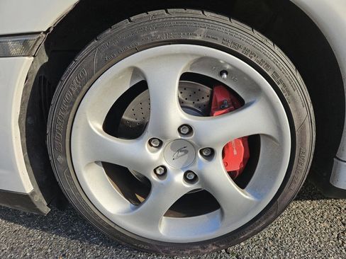 Used 2005 Porsche 911 Carrera 4S image 24