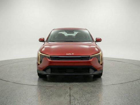 Used 2025 Kia K4 FWD image 2