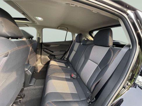 Used 2021 Subaru Crosstrek 2.0i Premium w/ Moonroof Package AWD/4WD image 14