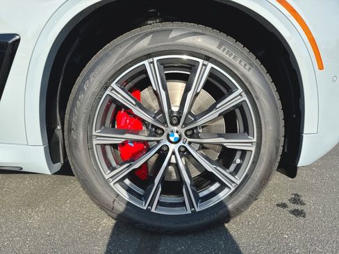 New 2026 BMW X5 xDrive50e w/ M Sport Package AWD/4WD image 2