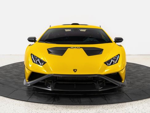 Used 2022 Lamborghini Huracan STO RWD image 14