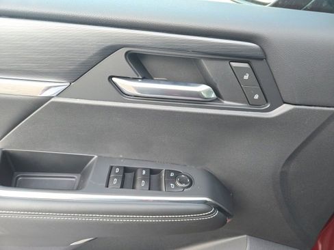 New 2025 GMC Acadia Elevation image 7