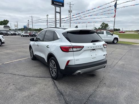 Used 2022 Ford Escape SEL w/ Technology Package FWD image 7