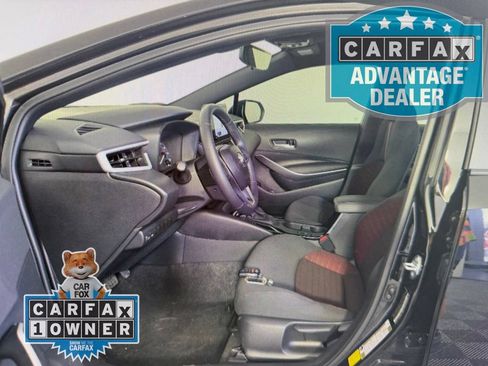 Used 2025 Toyota Corolla SE FWD image 3