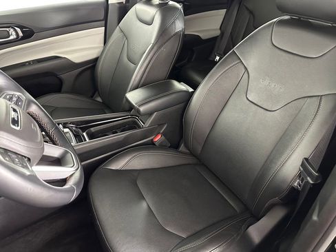 Used 2022 Jeep Compass Limited AWD/4WD image 25