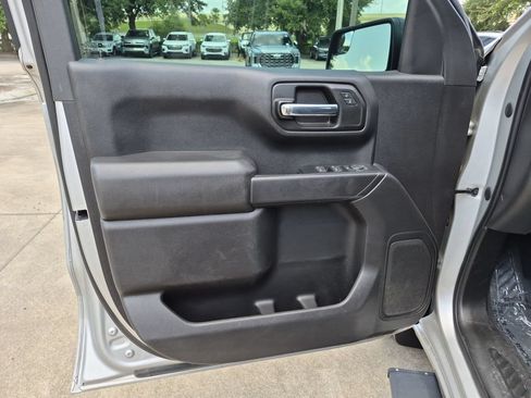 Used 2022 Chevrolet Silverado 1500 Custom w/ LPO, Dark Essentials Package AWD/4WD image 19