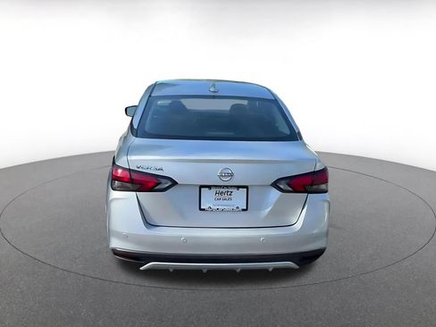 Used 2025 Nissan Versa SV FWD image 12