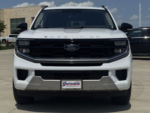 Used 2025 Ford Expedition Max Platinum AWD/4WD image 7