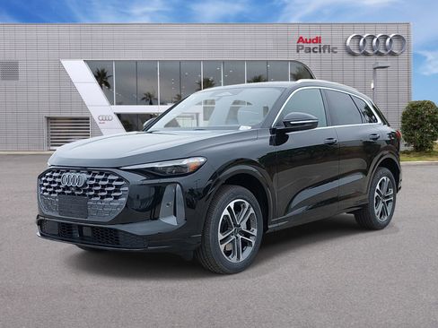 New 2026 Audi Q5 Premium Plus AWD/4WD image 1