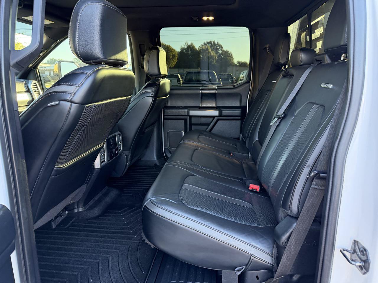 Used 2019 Ford F450 Platinum w/ Platinum Ultimate Package AWD/4WD image 11