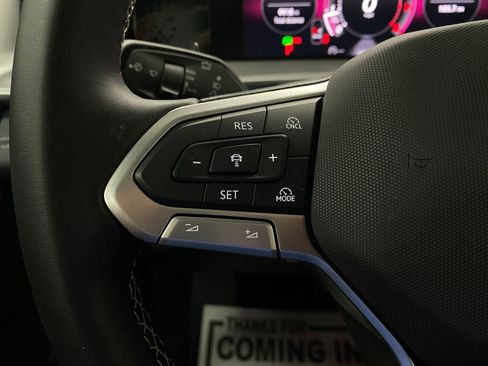 Certified 2026 Volkswagen Tiguan SE AWD/4WD image 15