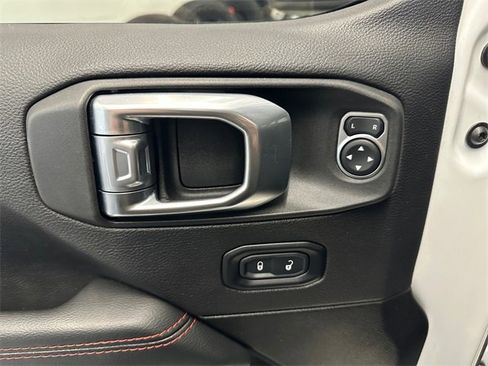 Used 2022 Jeep Wrangler Unlimited Rubicon image 23